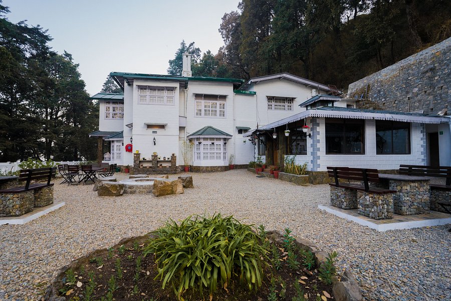 Bhikampur Lodge